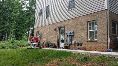 Building Photo - 5698 Colonial Hwy