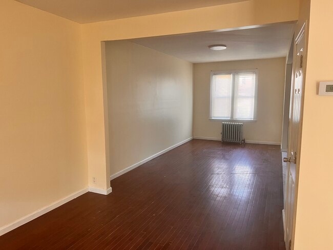 Dining room - 11237 204th St