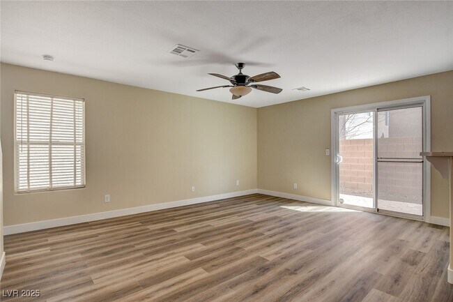 Foto del edificio - 5045 Aesop Ave