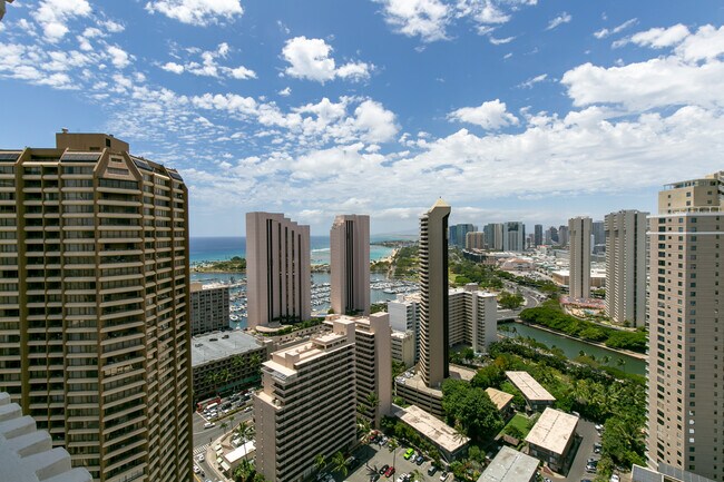 Foto del edificio - 343 Hobron Ln