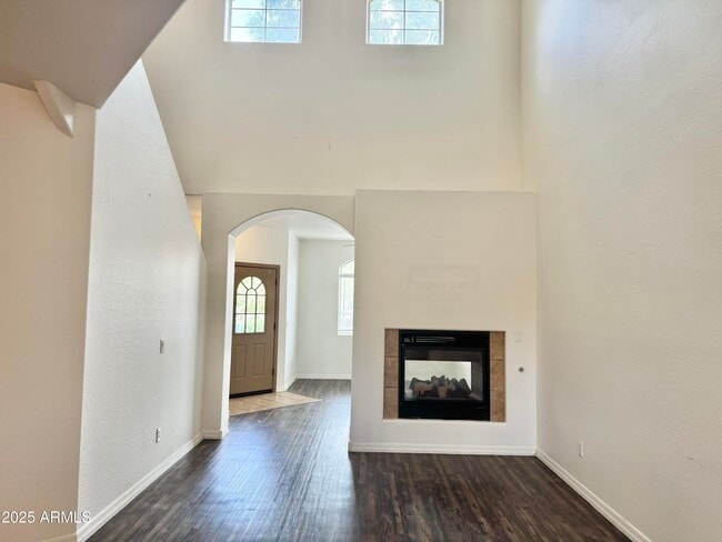 Building Photo - 1838 E Anderson Dr