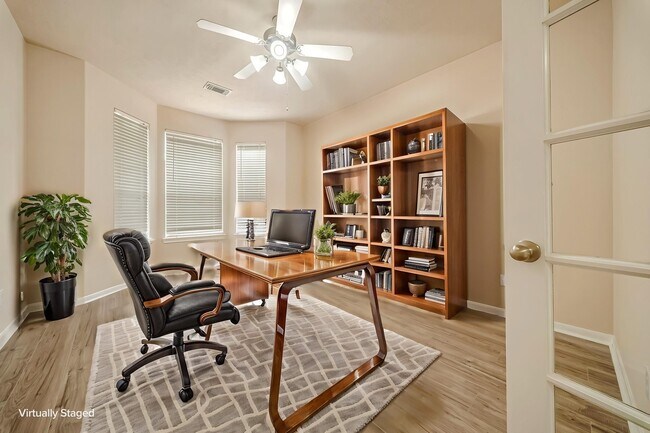 Foto del edificio - 18106 Linden Forest Ln