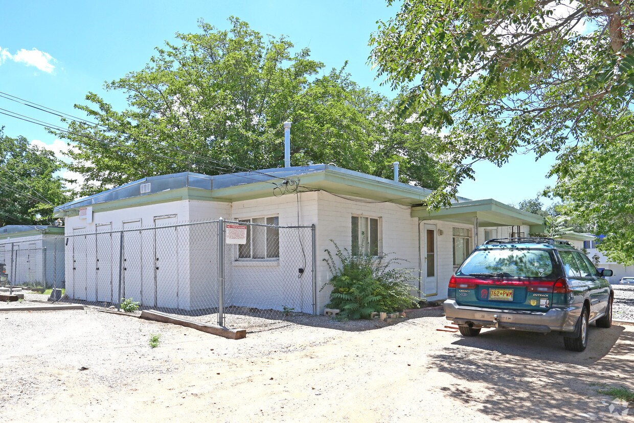 Foto del edificio - 500-504 Princeton Dr SE
