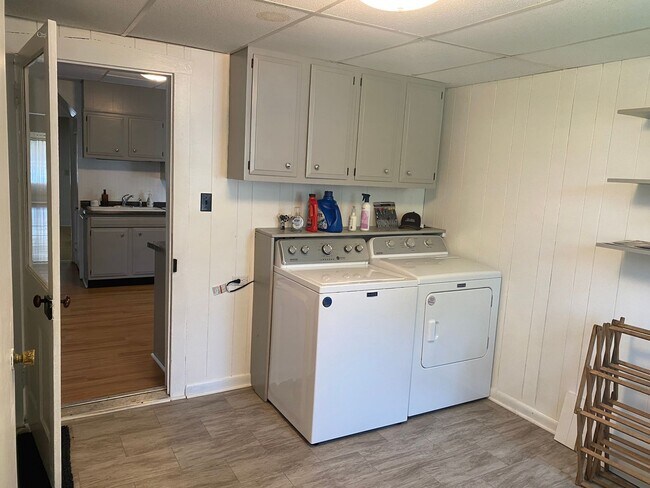Foto del edificio - 3 Bedroom, 2 Bath Home in Manheim - Fenced...
