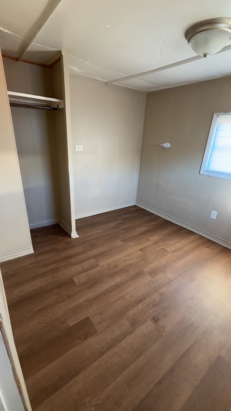 Building Photo - 1716 E Market Ave