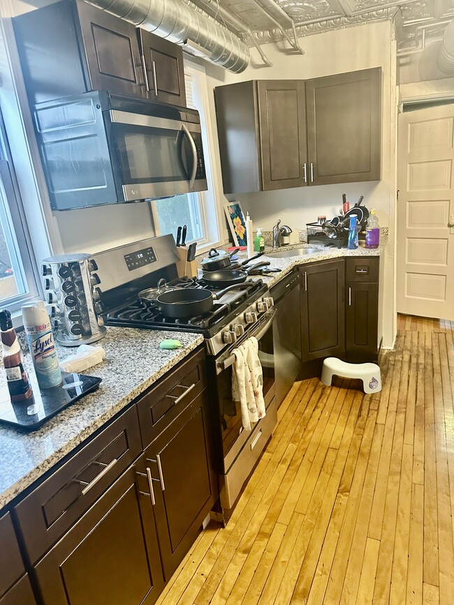 Foto del edificio - 2216 W 24th St