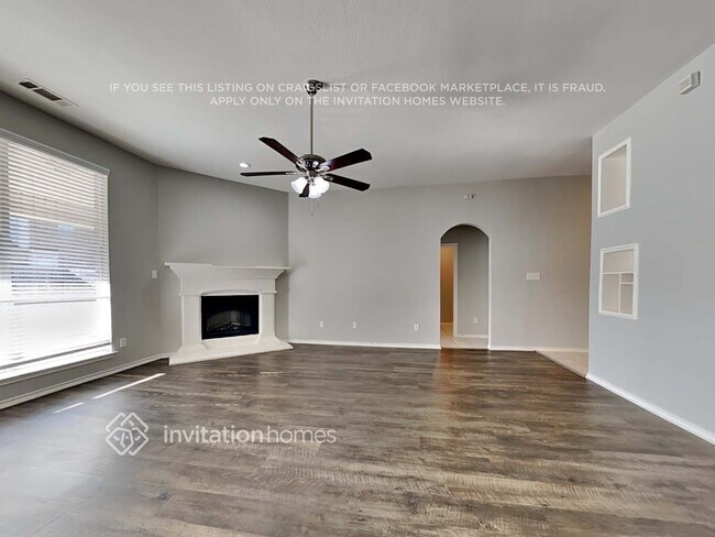 Foto del edificio - 2919 Crystal Way