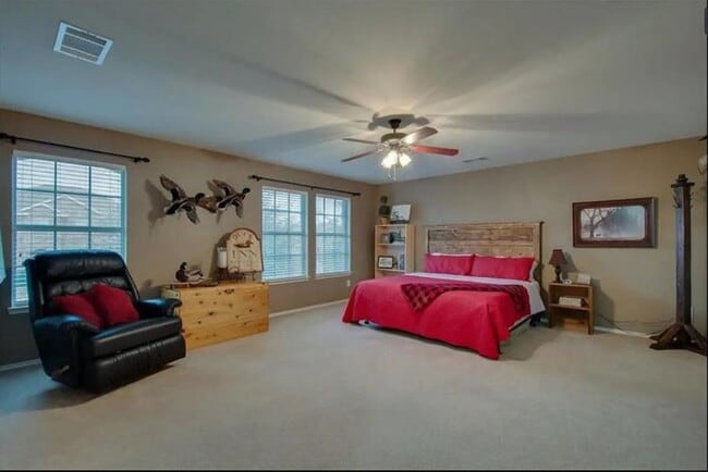 Building Photo - For Rent: Beautiful 3 Bedroom Home in Red Oak, TX!