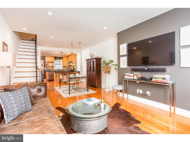 Photo - 225 Watkins St Townhome
