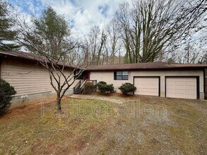 Building Photo - 131 Upper Grassy Branch Rd