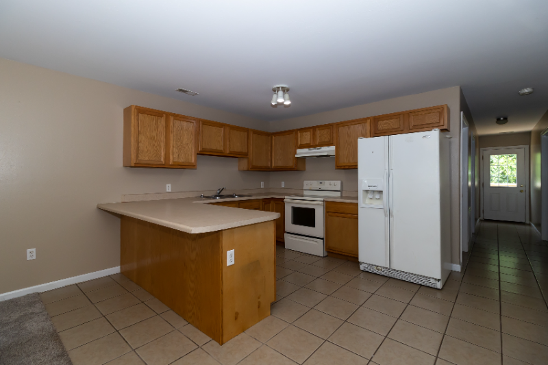 Primary Photo - 71 Sutton Rd