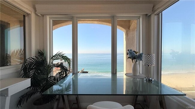 Foto del edificio - 268 Avenida Montalvo