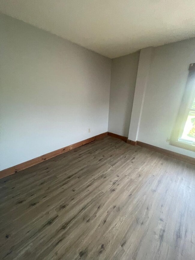 Building Photo - 105 South St