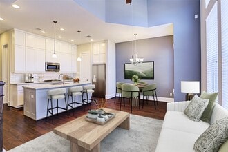 Building Photo - 11005 Acorn Falls Dr