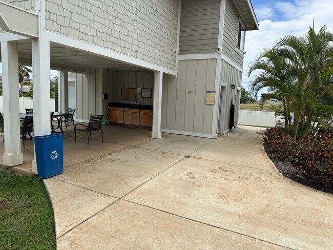 Building Photo - Hidden Oasis in Waianae! Upgraded and Quiet!