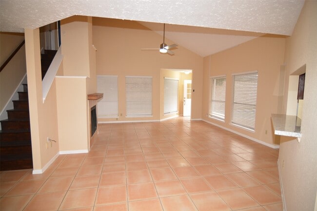 Building Photo - 7010 Camino Verde Dr