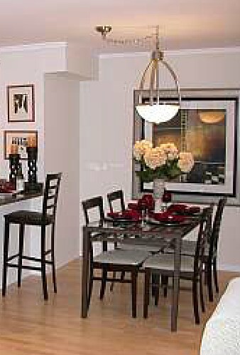 Comedor - 6102 N Sheridan Rd