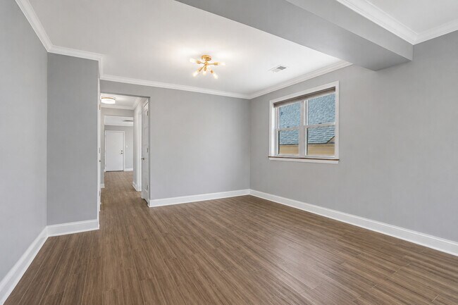 Building Photo - 3755 N Kostner Ave