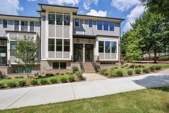 Building Photo - 3553 Blair Cir NE