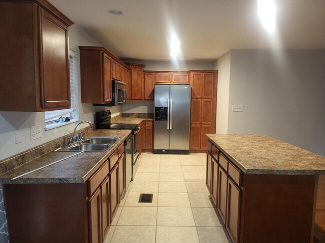 Foto del edificio - 1540 Pine View Dr