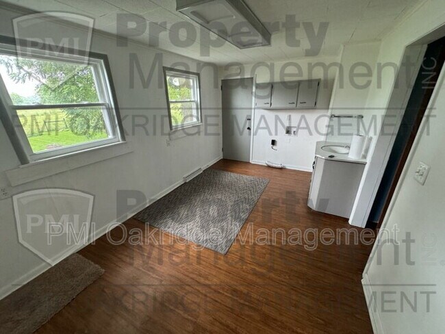 Foto del edificio - 1660 Mckaig Ave