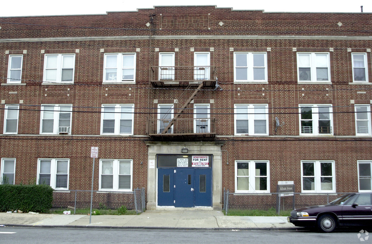 Building Photo - Hillside Avenue Apartments