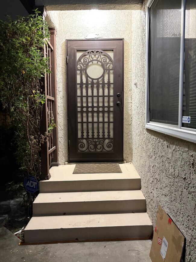 Foto del edificio - 1644 S Garth Ave