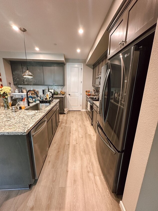 Primary Photo - Gorgeous Home in Dublin!