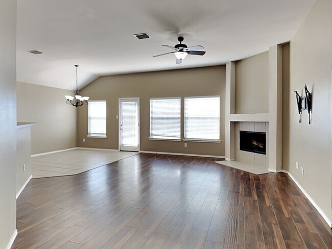 Building Photo - 1404 Bankston Dr