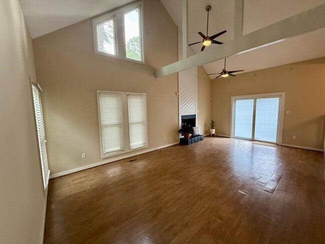 Building Photo - 5745 Waterwood Dr