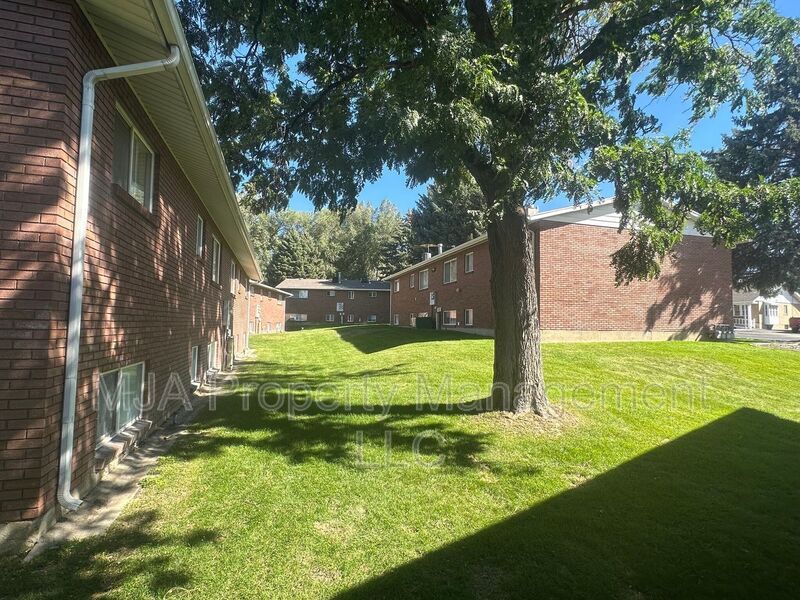 1741 Holladay Blvd E Unit 14, Holladay, UT 84124 Condo for Rent in