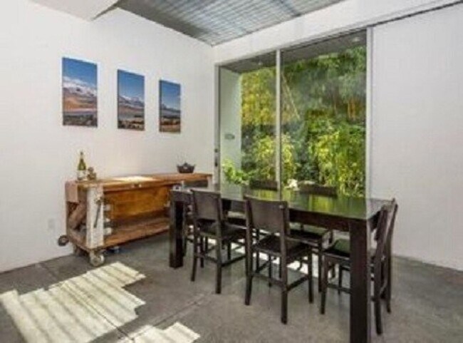 Building Photo - Modern 2 bedroom 2 bath loft- North Willia...