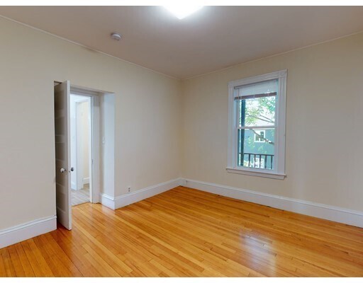 Building Photo - 1304 Broadway