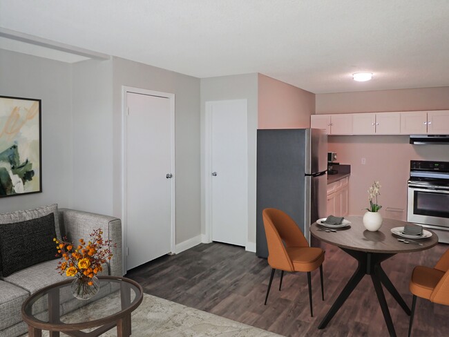 Stewart Arms Apartments en alquiler en Las Vegas - recientemente renovado - Stewart Arms