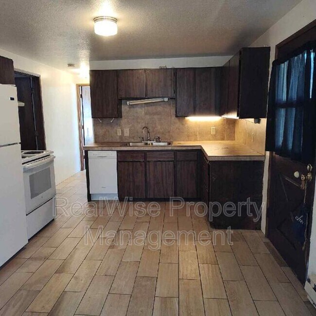 333 S Old Pacific Hwy Unit 1, Myrtle Creek, OR 97457 Condo for Rent