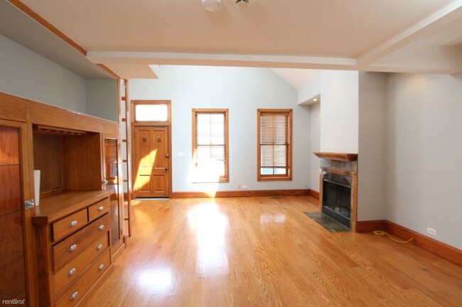 Foto del edificio - 2 br, 2 bath  - 2133 W Evergreen Ave # Ch