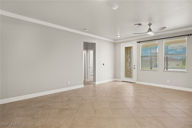 Building Photo - 8021 Allamanda Ct
