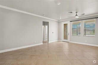 Building Photo - 8021 Allamanda Ct