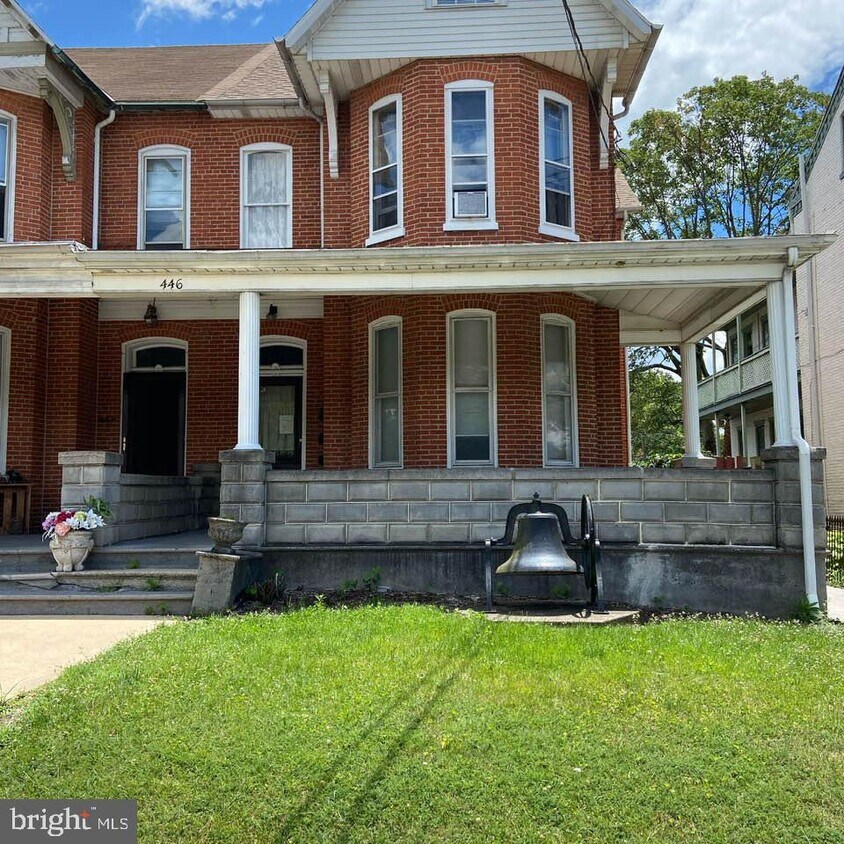 446 Chestnut St, Columbia, PA 17512 House for Rent in Columbia, PA