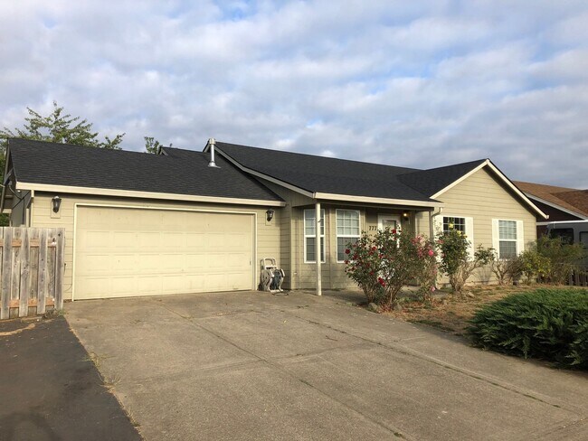 Building Photo - Nice 3 Bedroom, 2 Bath House in Sheridan