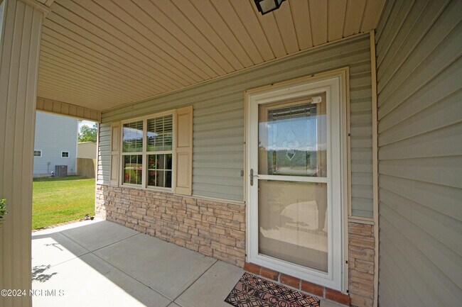 Building Photo - 165 Old Wilmington Rd