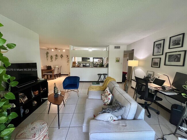 Building Photo - 15770 SW 106th Terrace