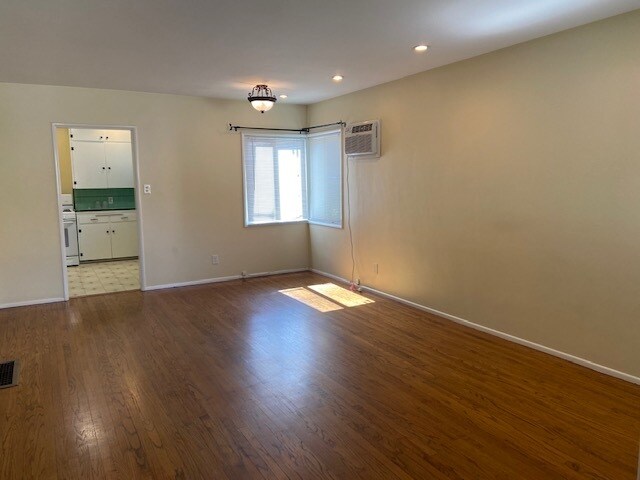 Foto del edificio - 3534 Orange Ave