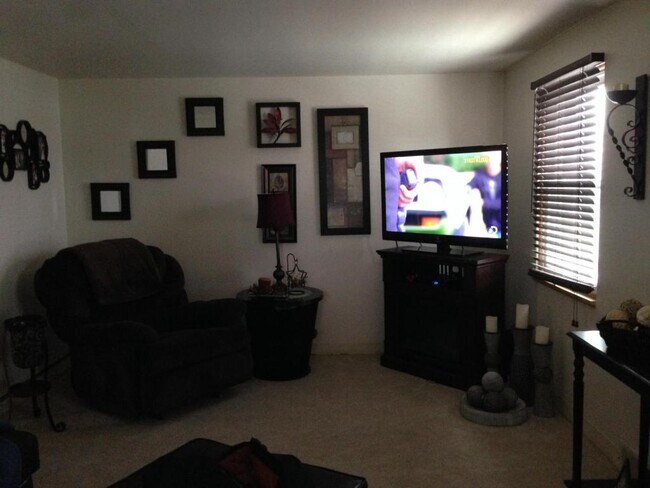 Foto del edificio - 196 Linden Avenue, Apt.# 2