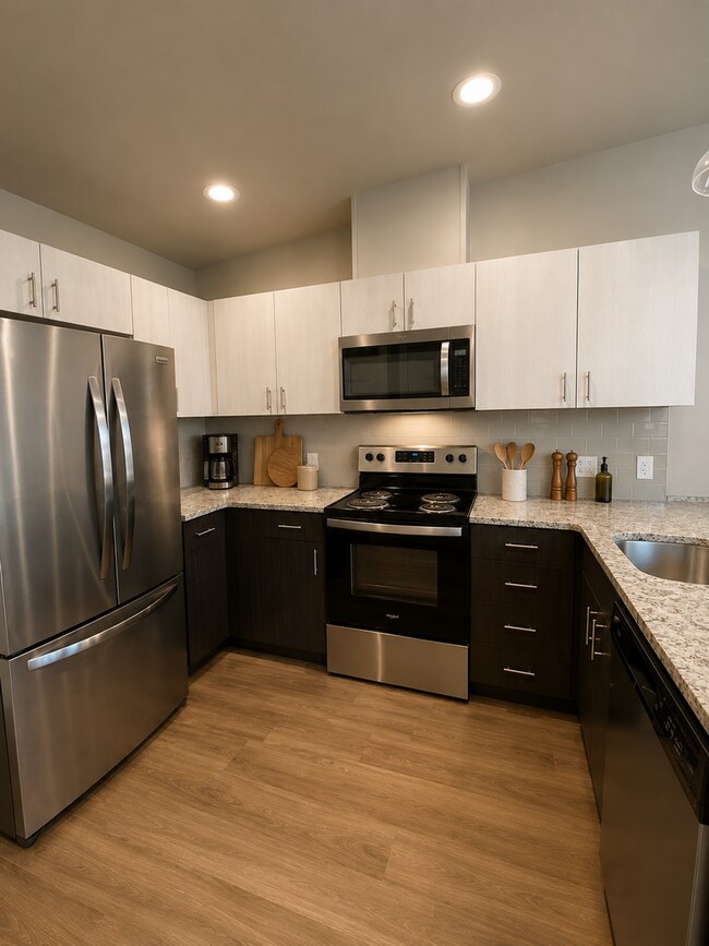 Foto del edificio - This Townhome Will Having You Falling Head Over Heels!