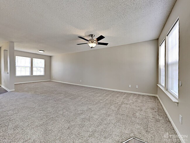 Foto del edificio - 2246 Springtime Rd