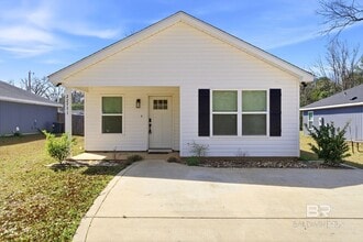 Building Photo - 22771 Racine St