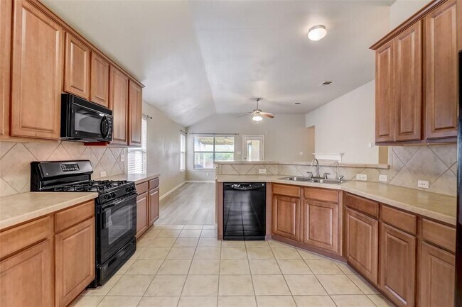 Foto del edificio - 834 Dark Horse Ln