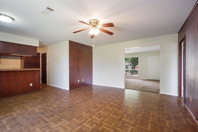 Foto del edificio - 4342 Brookston St