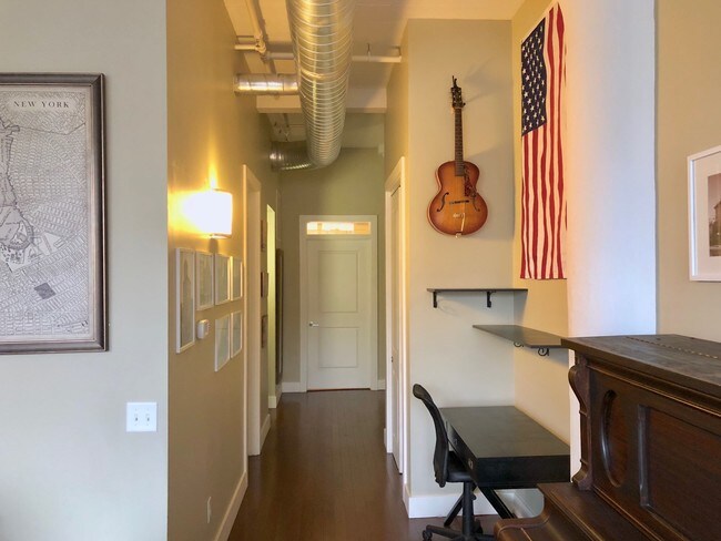 Foto del edificio - 207 E 6th St